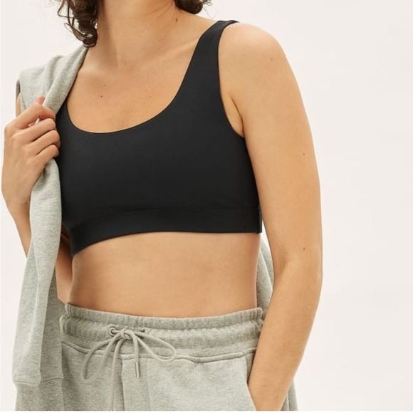 NWT Everlane Perform Bra Black XS - Picture 2 of 4